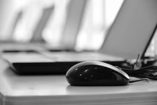 Survey Shows That Workers Don’t Expect To Return To The Office Full Time
